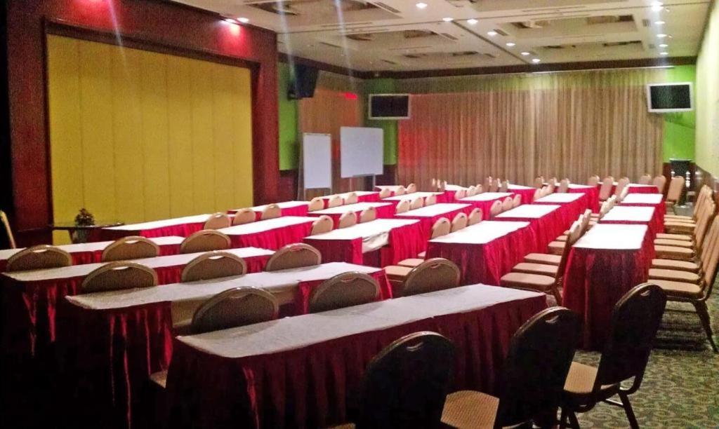 Hotel Aifa Labuan Luaran gambar